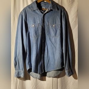 GAP lightweight jean shirt size S